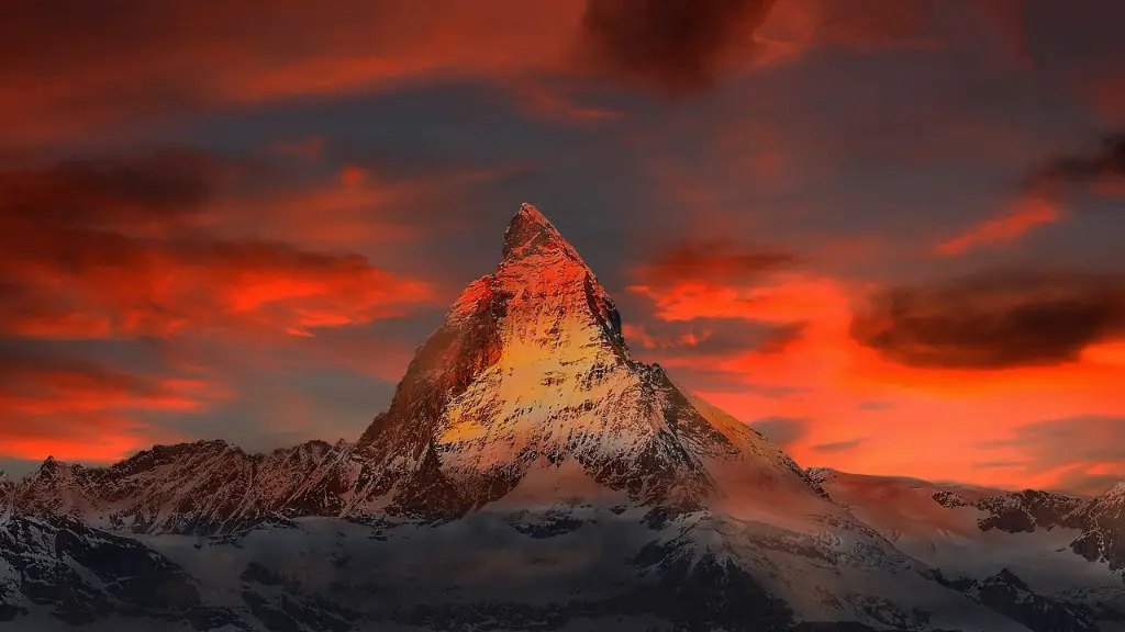 What do the sides of the matterhorn align with?