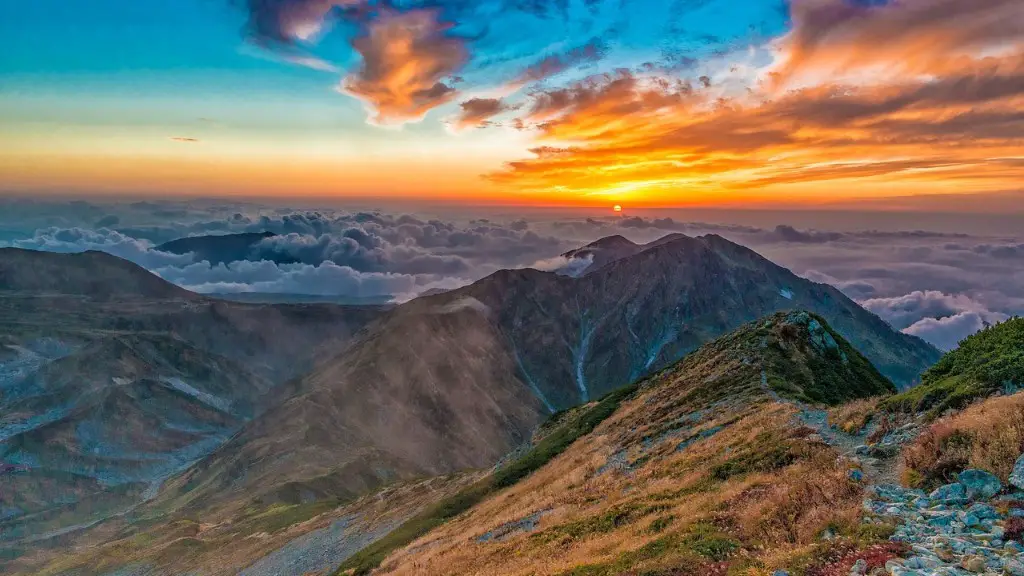 What is on top of mount fuji?