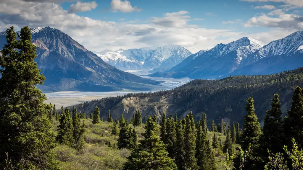 Can you take the train from matterhorn to italy?