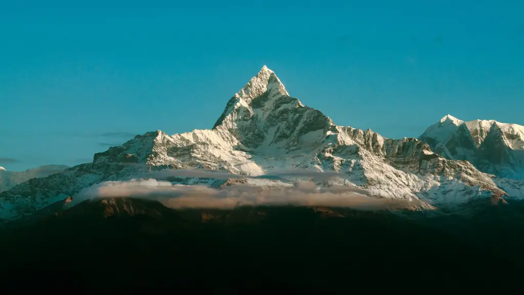 How high is the matterhorn at disneyland?