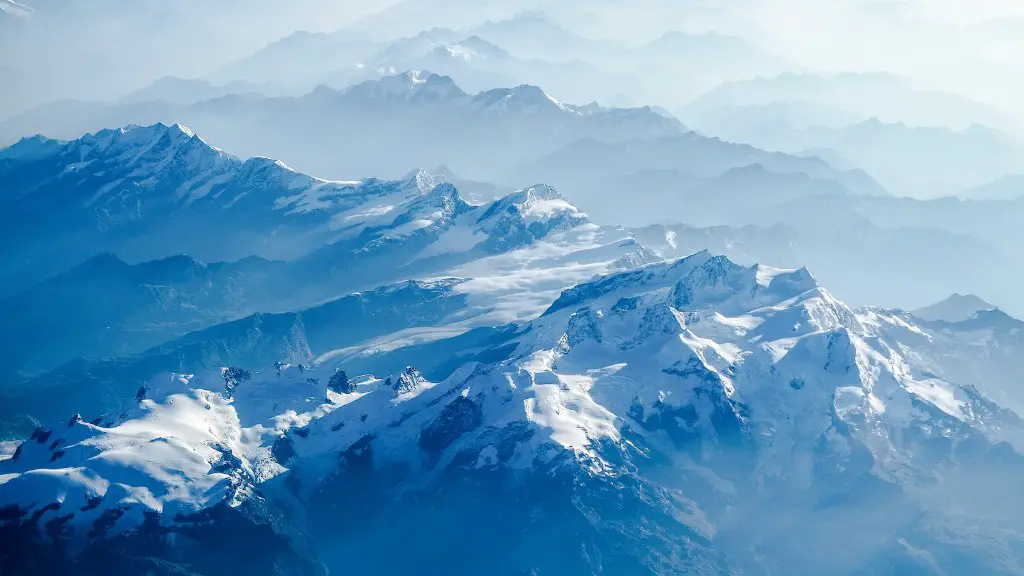 How many people fail to climb mount fuji?